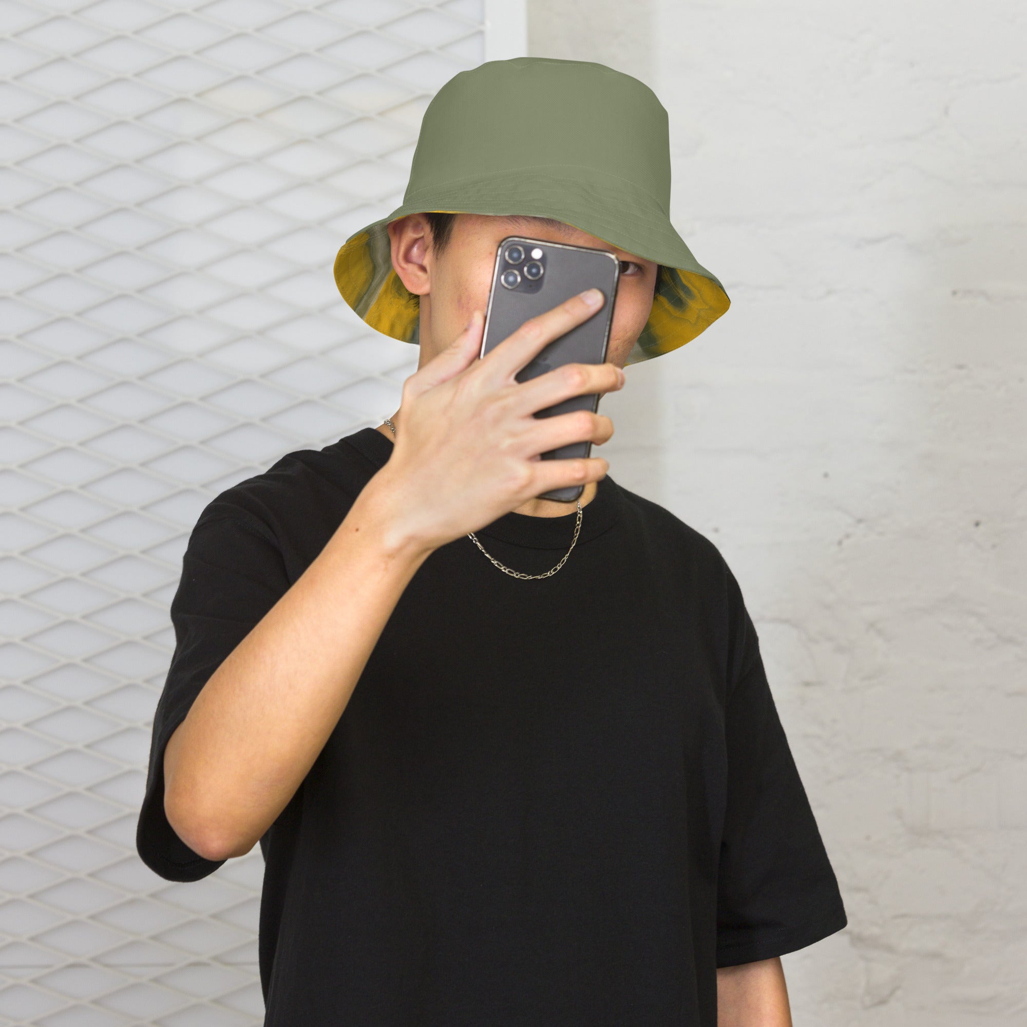 Reversible bucket hat 11